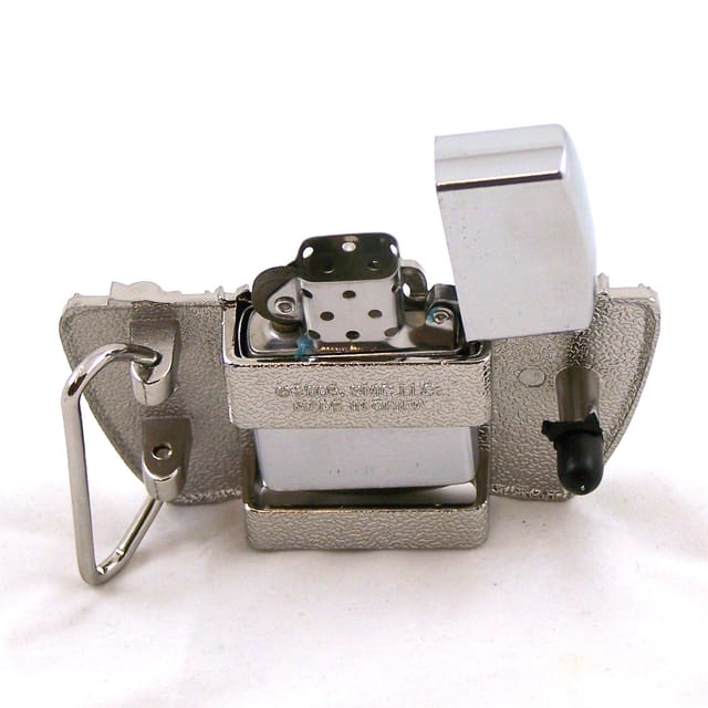 Belt buckle met een ingebouwde aansteker
