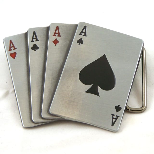 Belt buckle in de vorm van vier azen, in geborsteld metaal