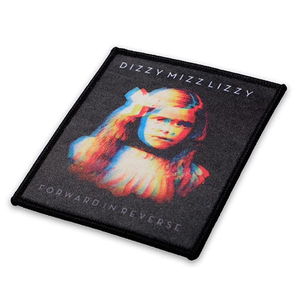 Full colour patch met een fotografisch portret en tekst